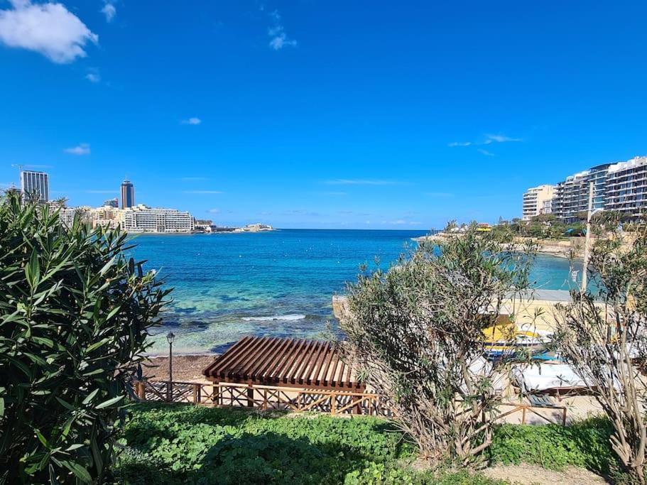 Cozy Inside.City & Beach Outside Apartamento Sliema Exterior foto