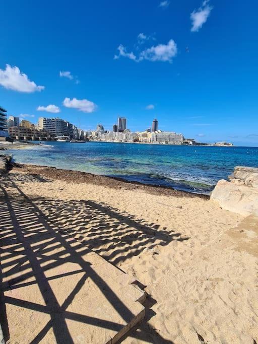 Cozy Inside.City & Beach Outside Apartamento Sliema Exterior foto