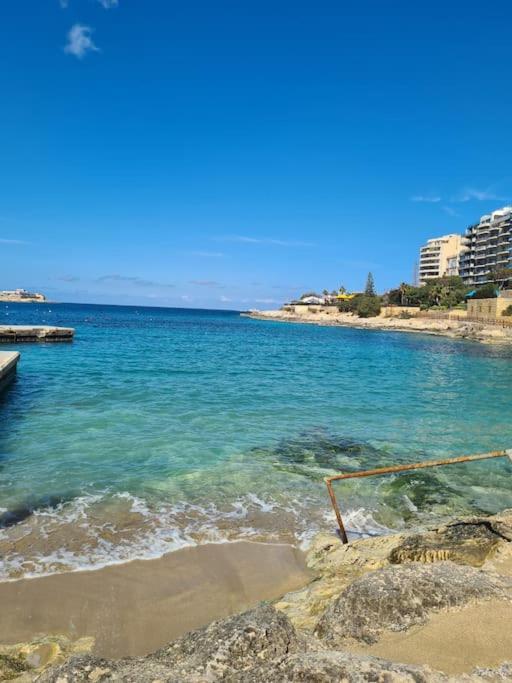 Cozy Inside.City & Beach Outside Apartamento Sliema Exterior foto